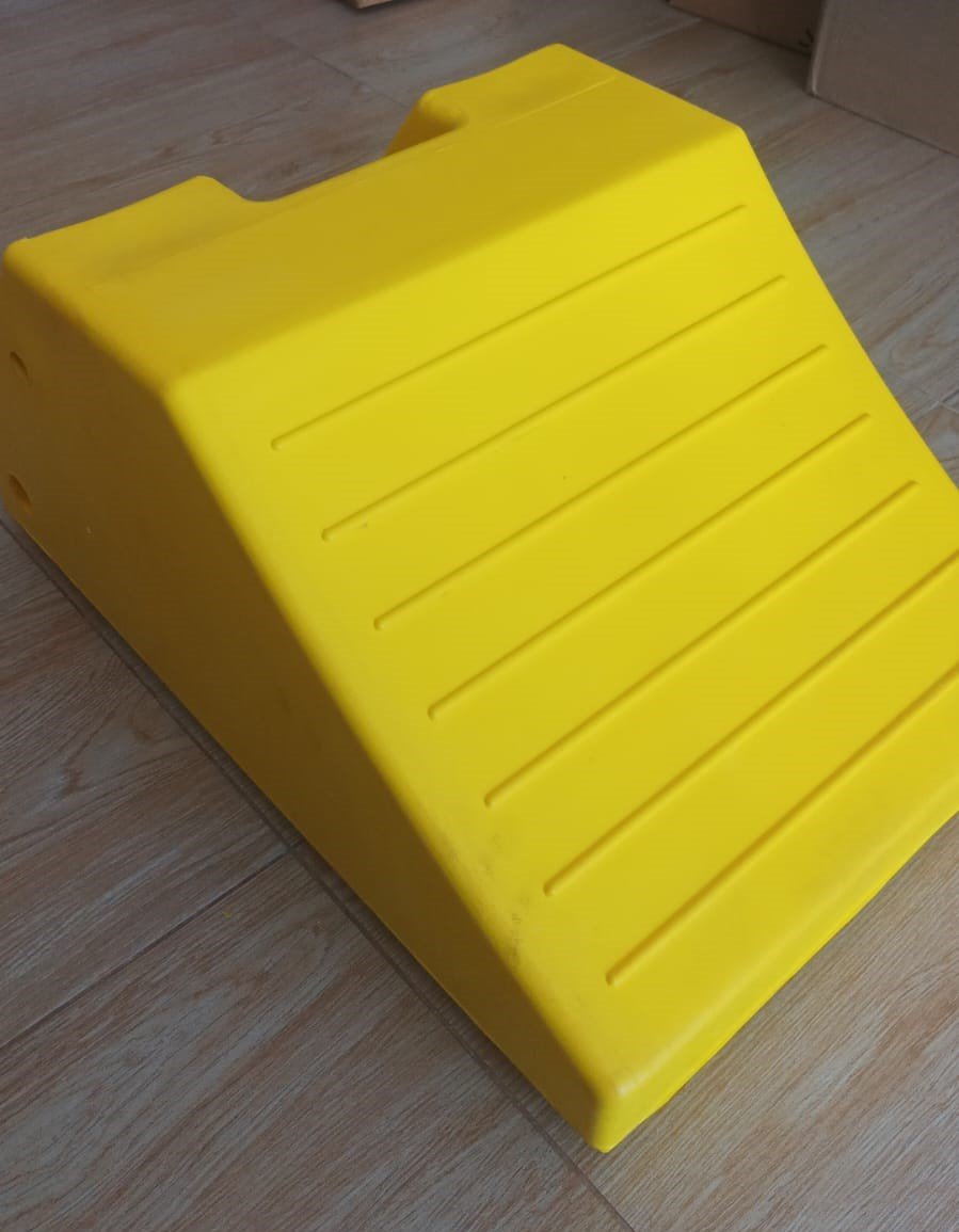 Wheel Chock Heavy Duty WH05T